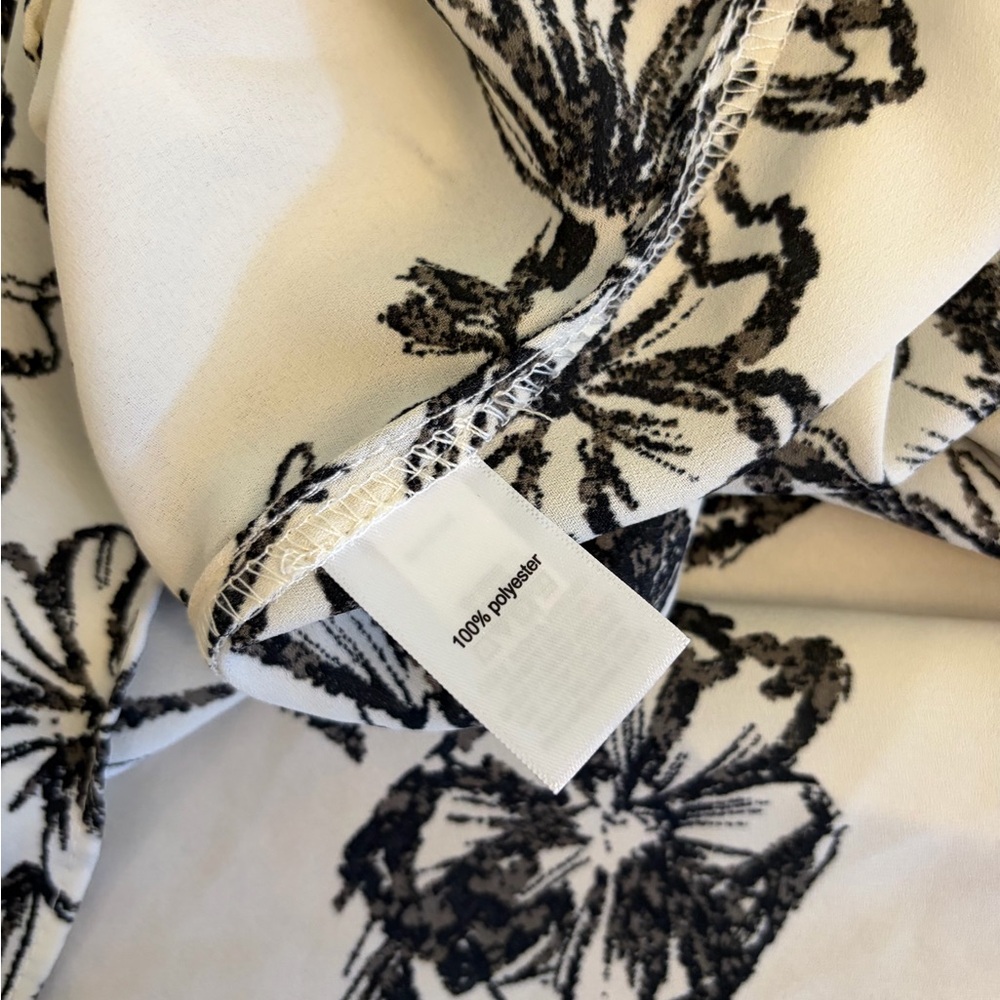 Maurices Black and White Floral Blouse - Picture 4 of 4